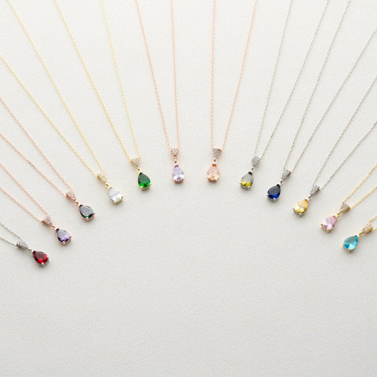 Colliers personnalisés avec pierre de naissance