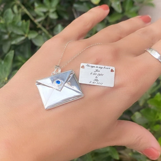 Collier Enveloppe Personnalisé Avec Message Secret