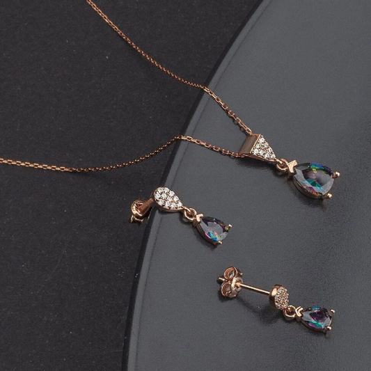 Ensemble collier et boucles d'oreilles en alexandrite avec pierre de naissance de juin