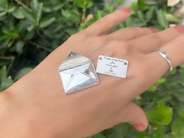 Collier Enveloppe Personnalisé Avec Message Secret