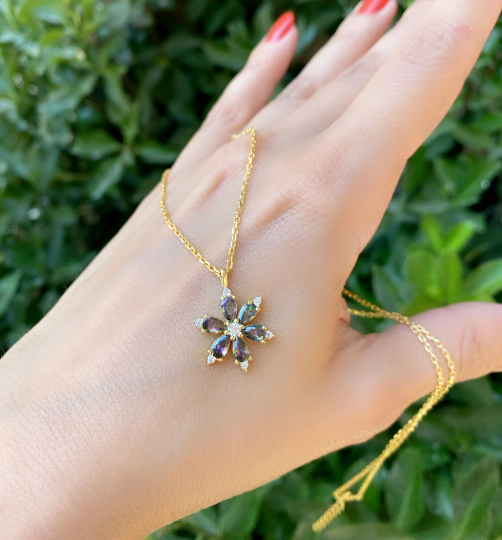 Daisy Alexandrite Necklace
