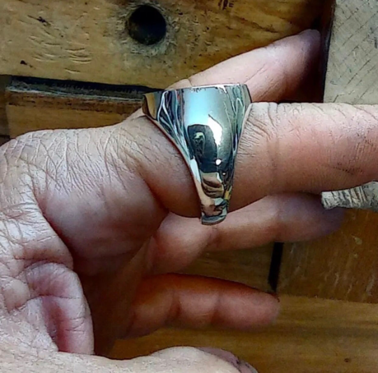 Bague en or pour homme avec tête de lion