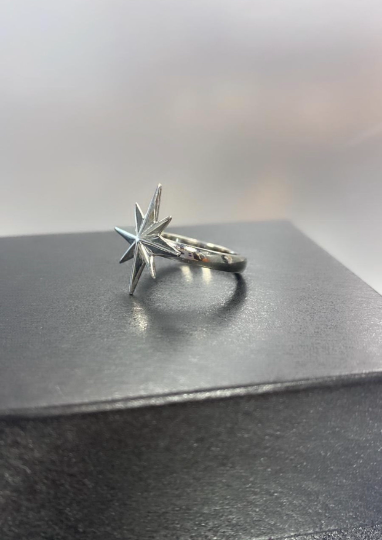 Großer Starburst-Ring