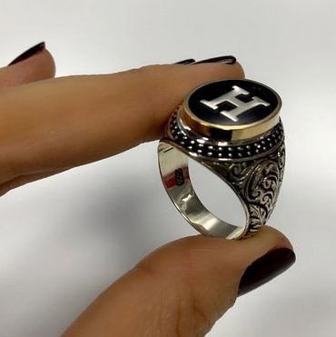 Bague noire personnalisée pour homme