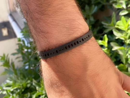 Schwarzes Morsecode-Armband aus Silikon für Männer