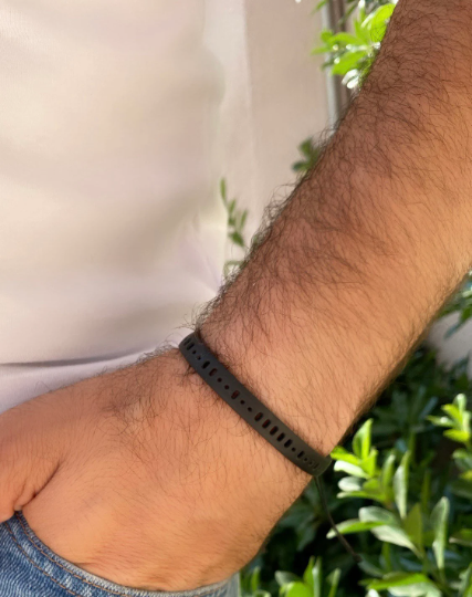 Schwarzes Morsecode-Armband aus Silikon für Männer