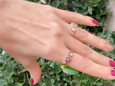 Bague Opale à Double Nœud