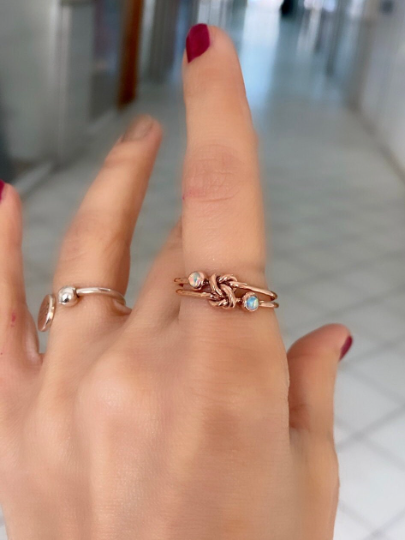 Doppelknoten-Opalring